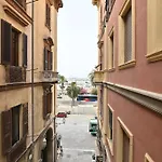 Izzhome The Breeze