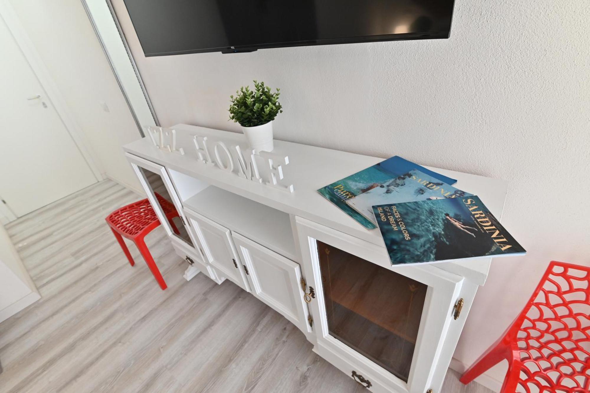 Izzhome The Breeze Holiday home Cagliari
